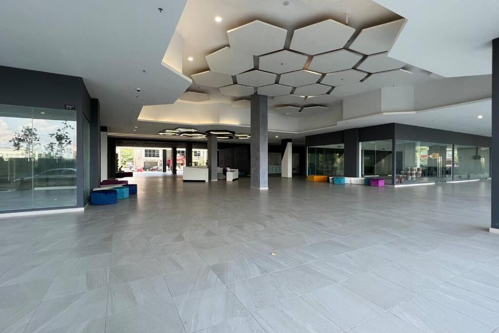 Cozy Aera Residence / Free Wi-Fi Netflix / Sunway Petaling Jaya Buitenkant foto