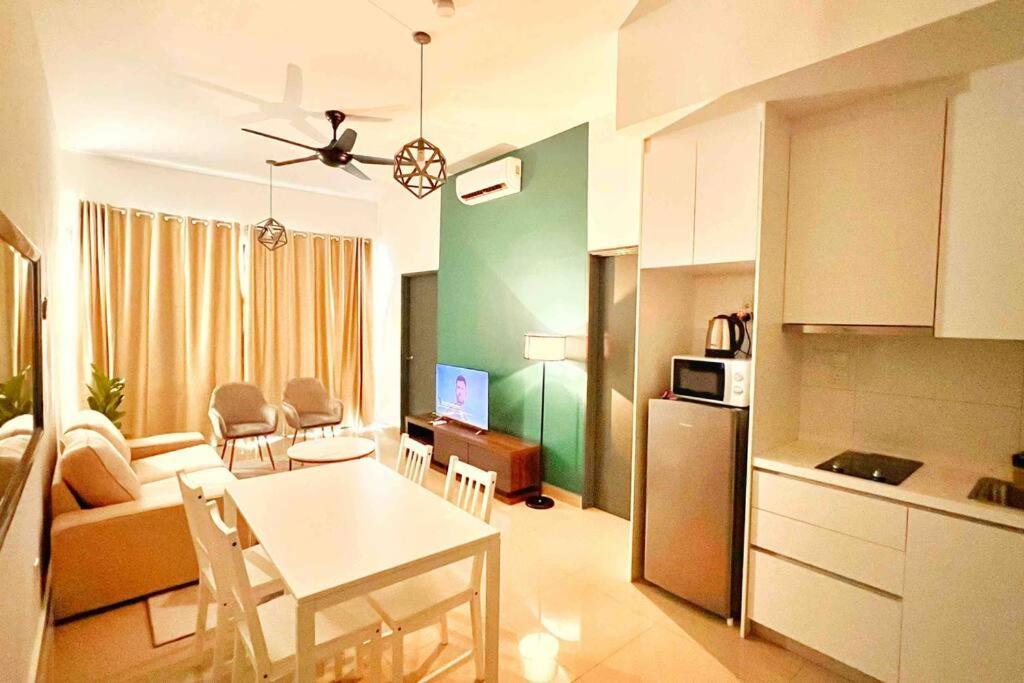 Cozy Aera Residence / Free Wi-Fi Netflix / Sunway Petaling Jaya Buitenkant foto